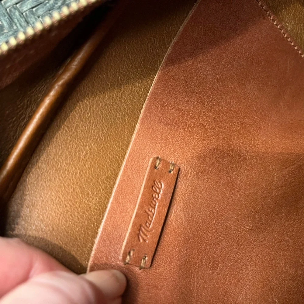 Madewell Transport crossbody large camera - Picture 3 of 10